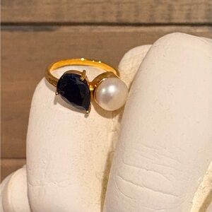 Ross Simon pearl sapphire size 6 ring